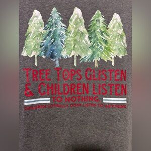 Gray short sleeve Christmas Graphic T-shirt with Trees size L